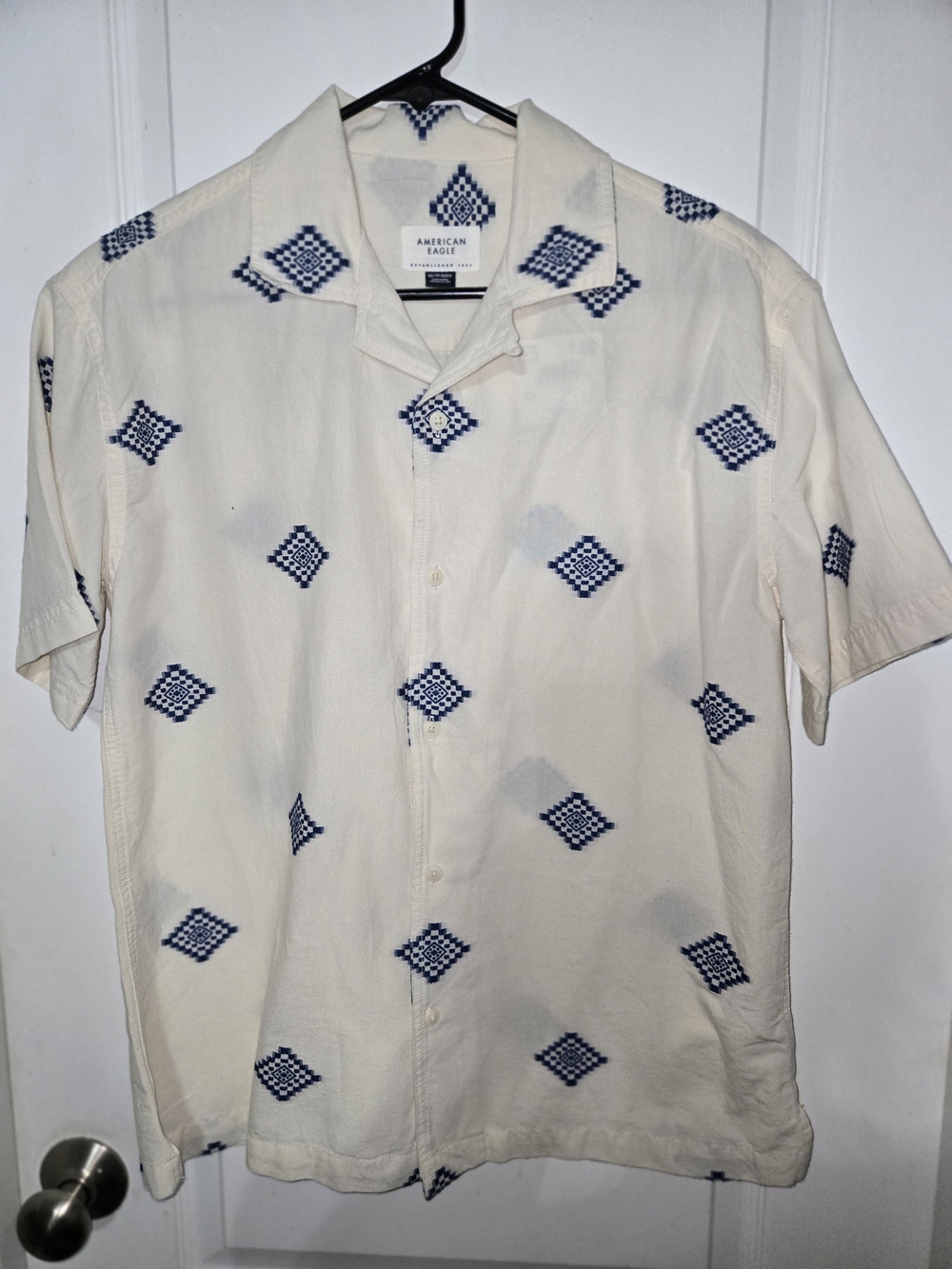 American Eagle Outfitters Cream Short Sleeve Shirt with Blue Geometric Print
